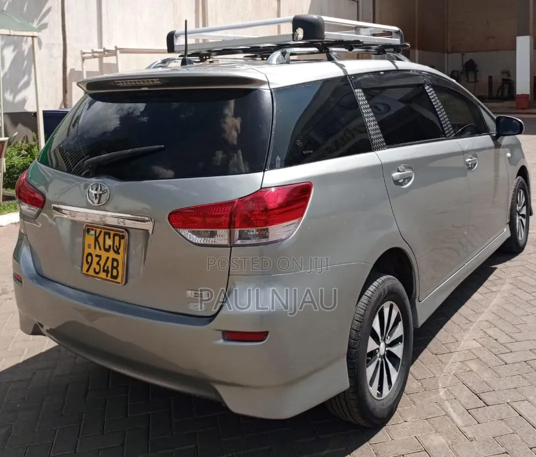Toyota Wish 2010