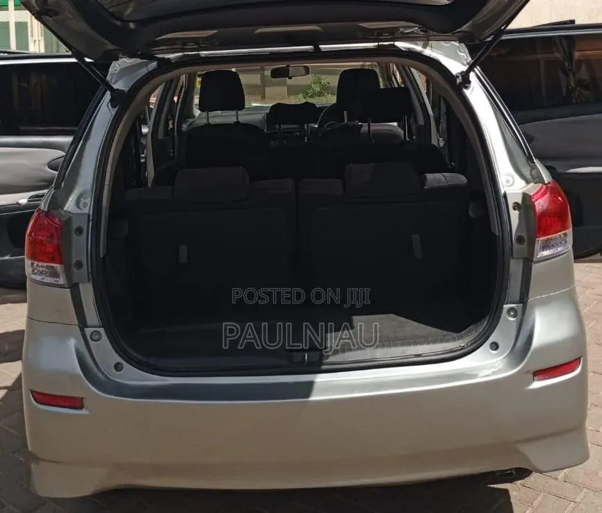 Toyota Wish 2010