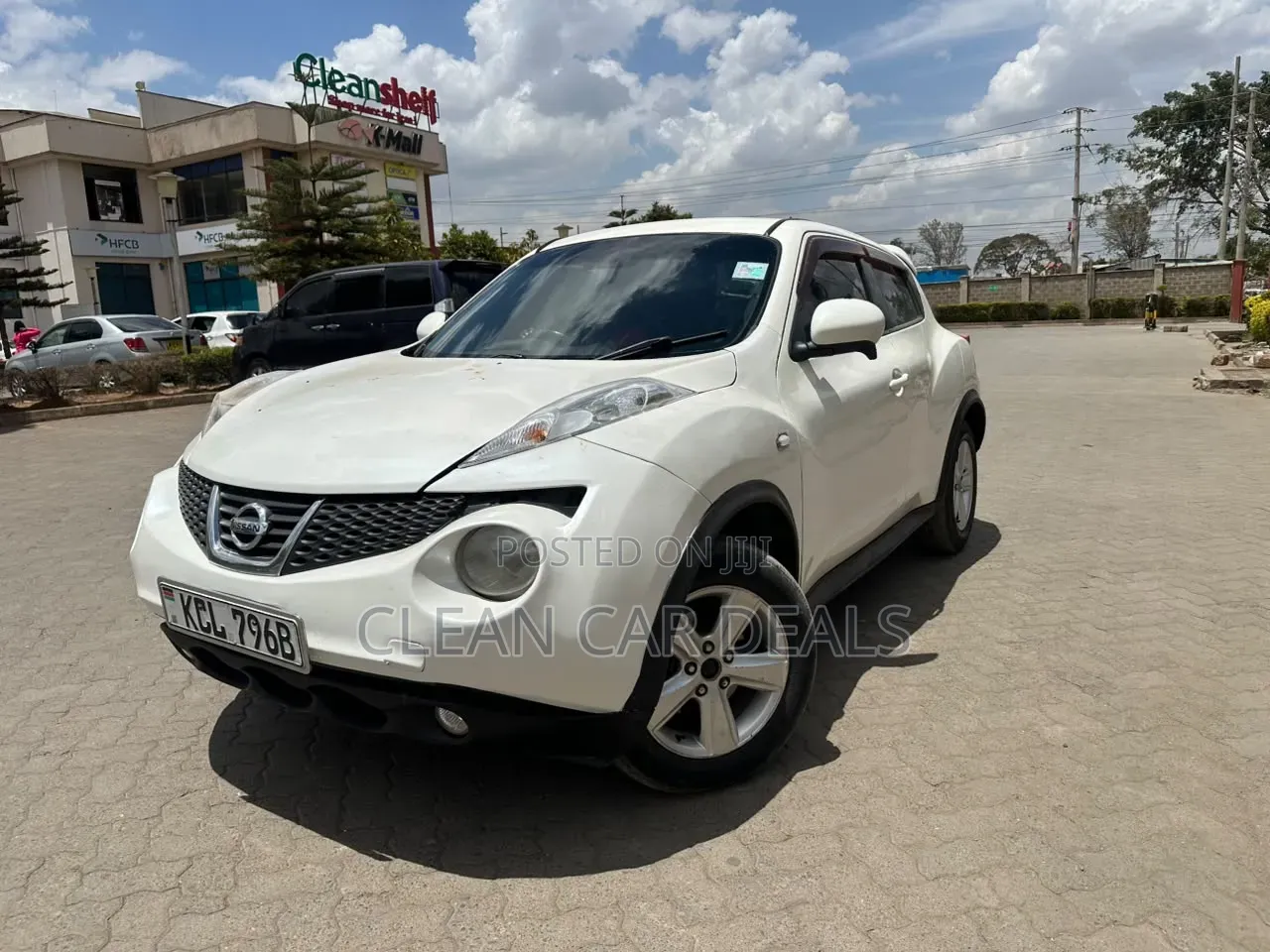 Nissan Juke 2011 White