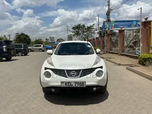 Nissan Juke 2011 White