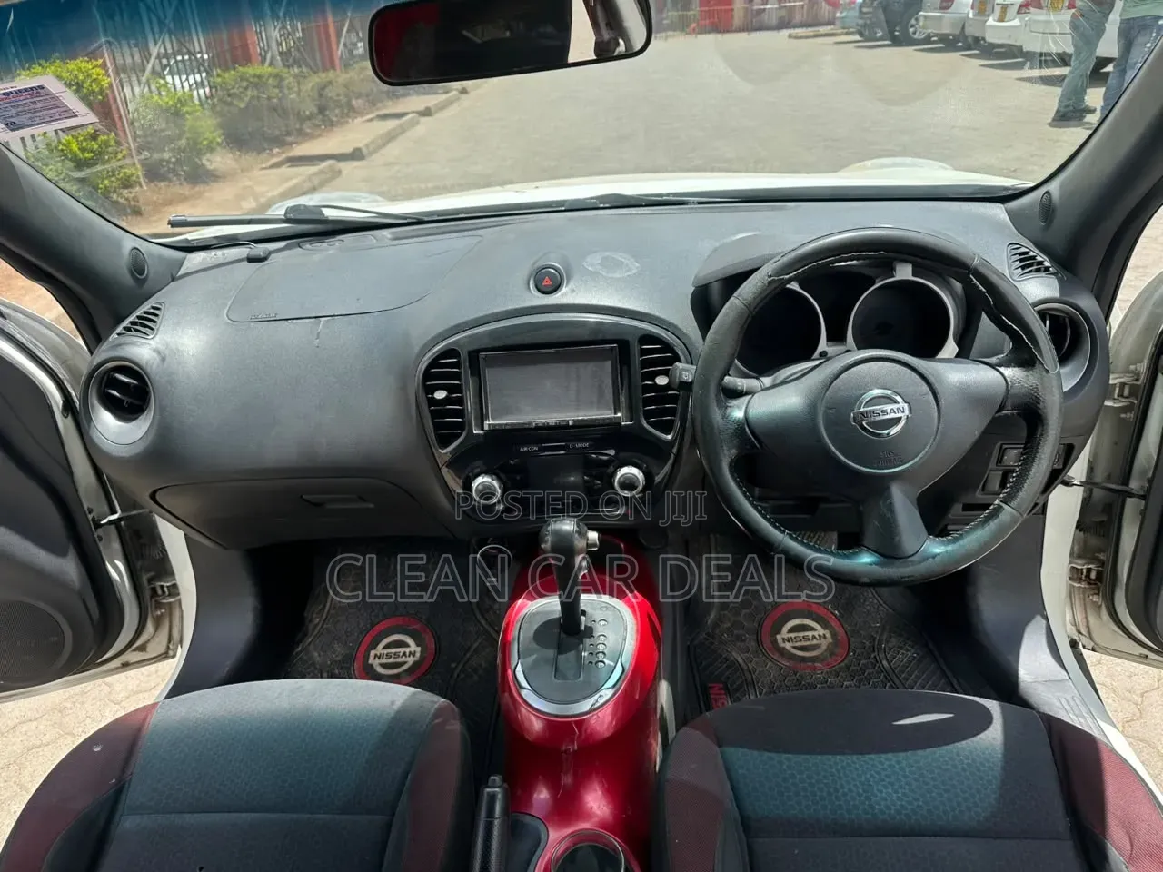 Nissan Juke 2011 White