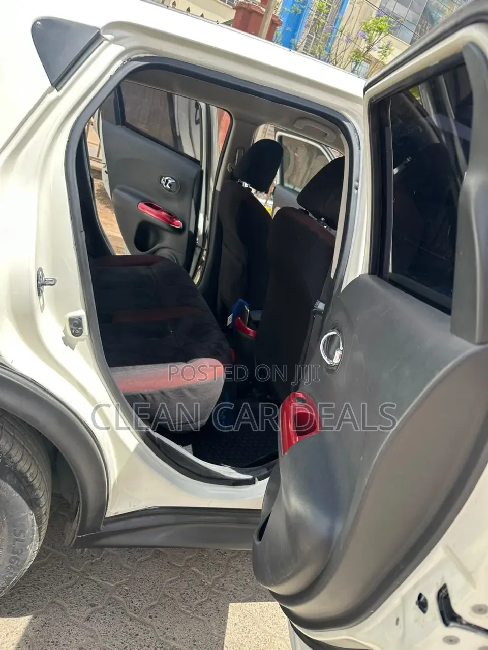 Nissan Juke 2011 White