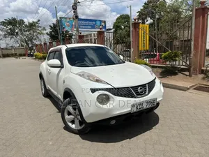 Nissan Juke 2011 White