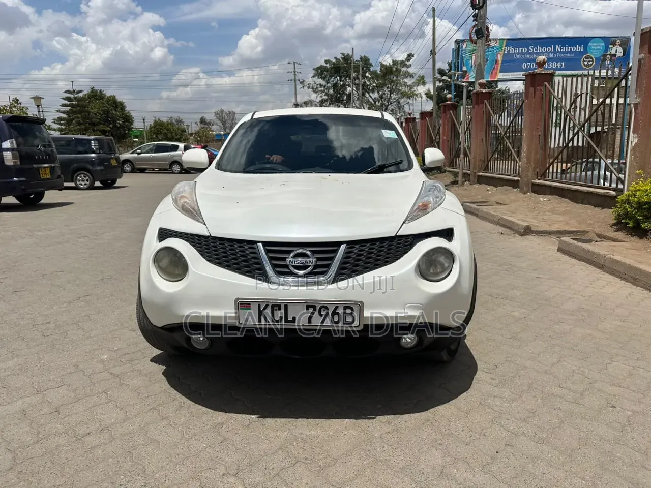 Nissan Juke 2011 White
