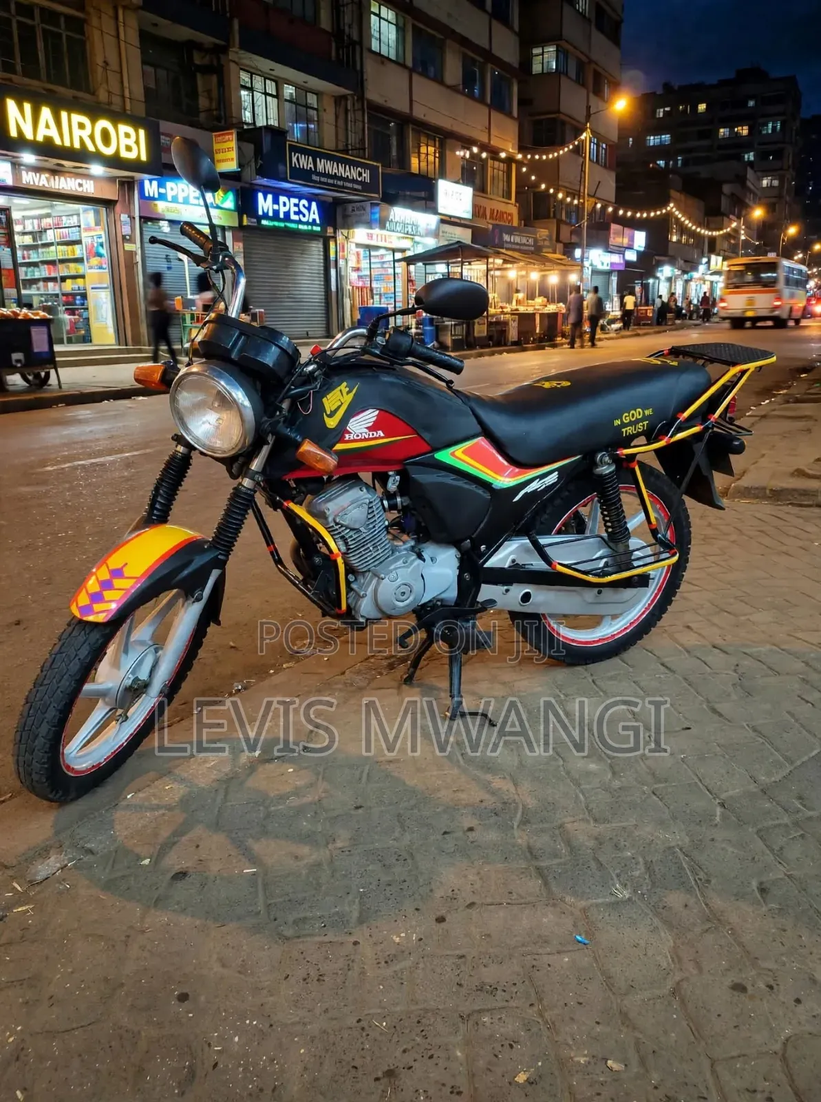 Honda CB 2022 Red