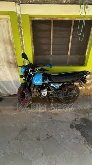 New Bajaj Boxer 125 2025 Blue