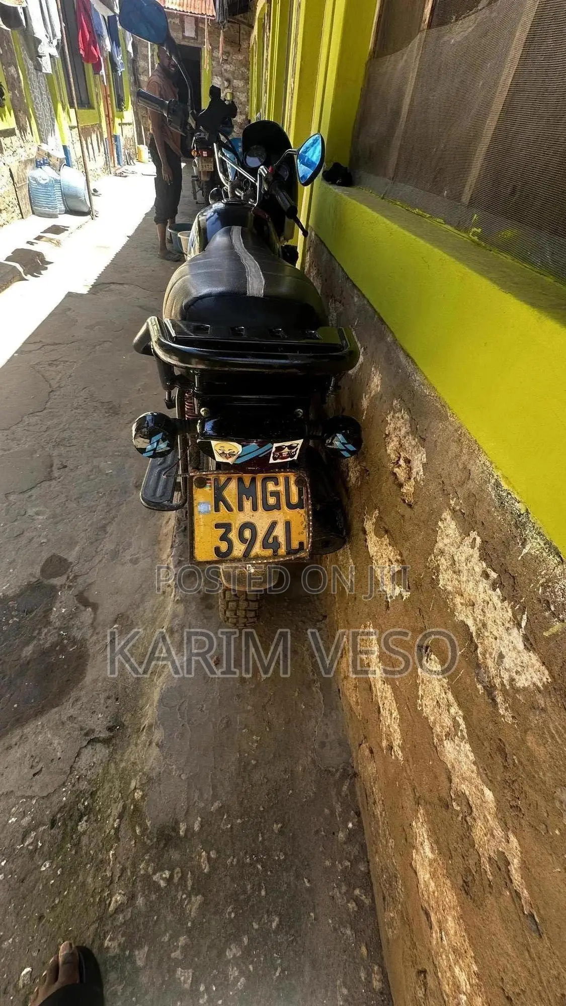 New Bajaj Boxer 125 2025 Blue