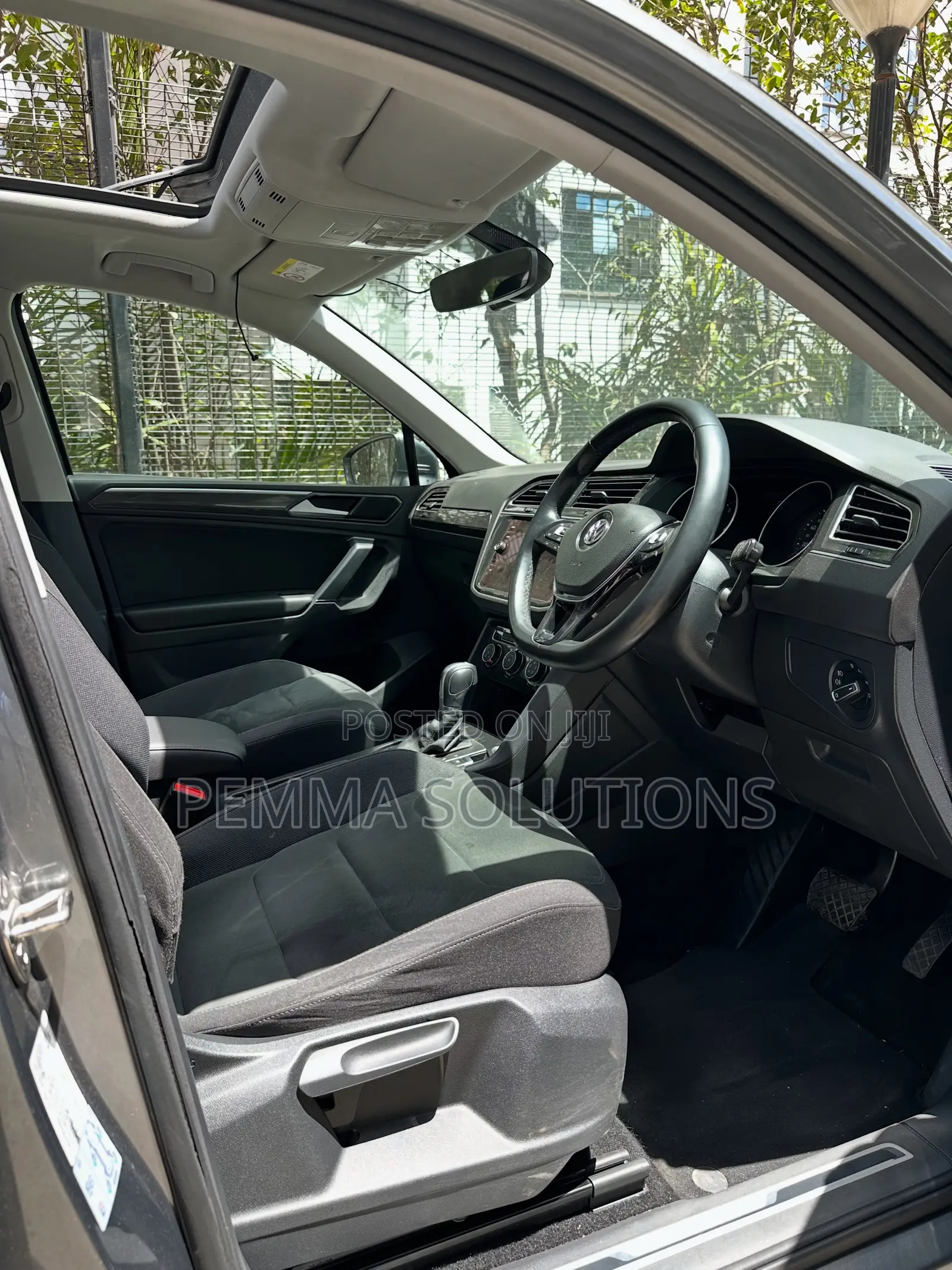 Volkswagen Tiguan 2018 Gray