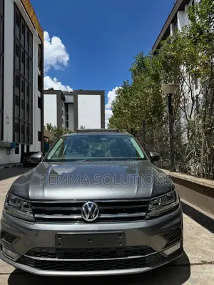 Volkswagen Tiguan 2018 Gray