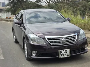 Toyota Crown 2010 Brown
