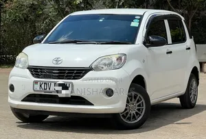 Toyota Passo 2017 White