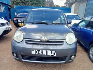 Toyota Sienta 2008 Black