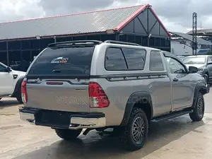 Toyota Hilux 2019 Gray
