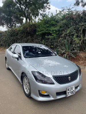 Toyota Crown 2010 Silver
