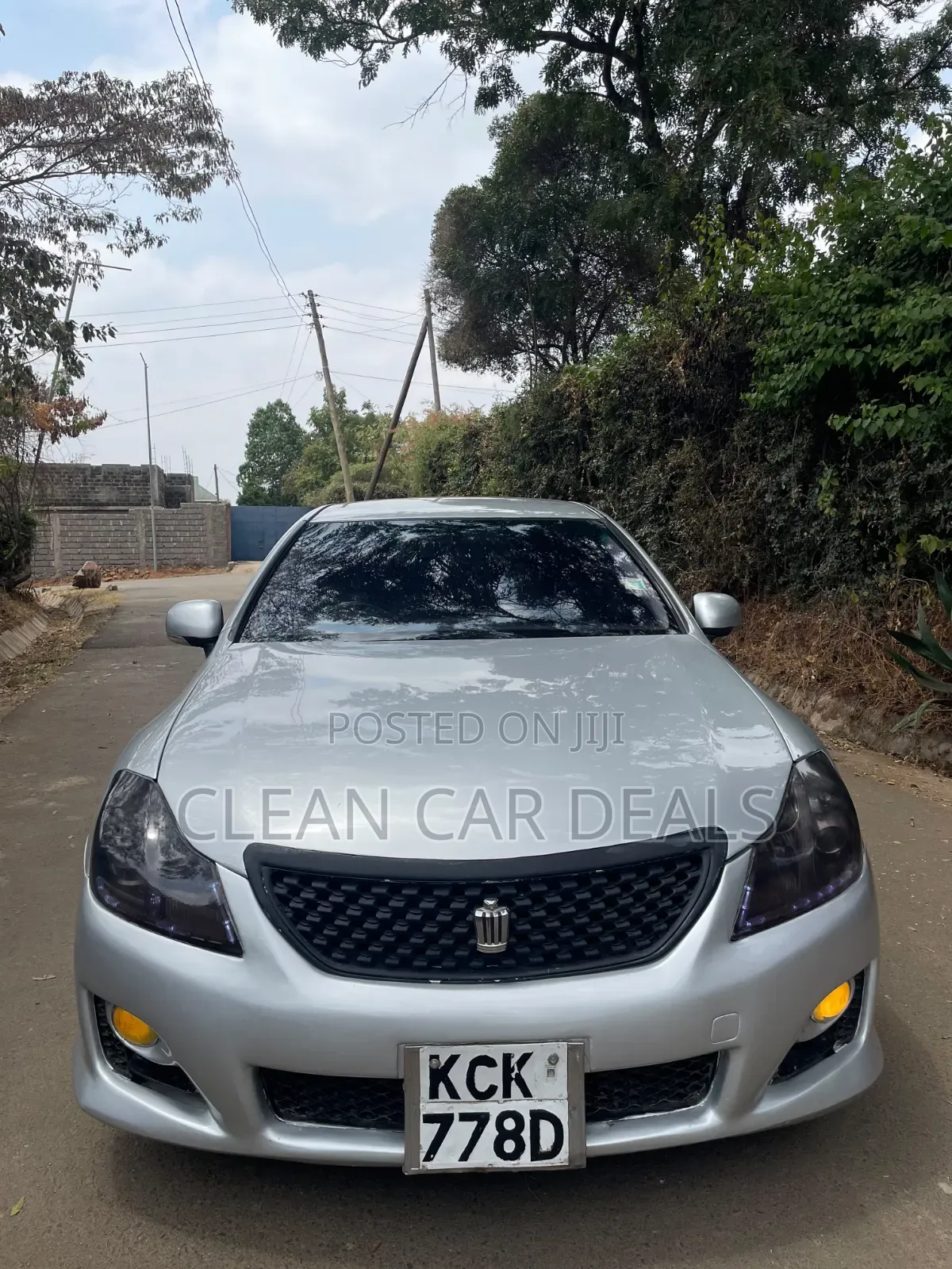 Toyota Crown 2010 Silver
