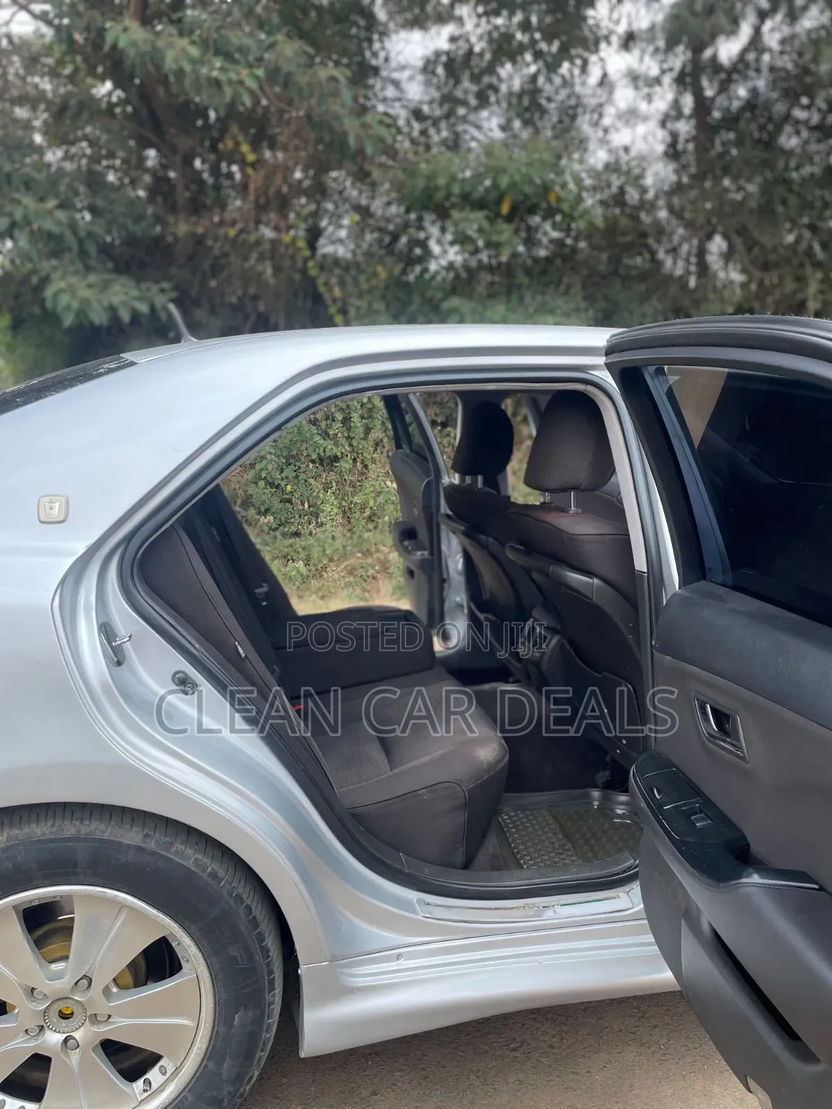 Toyota Crown 2010 Silver