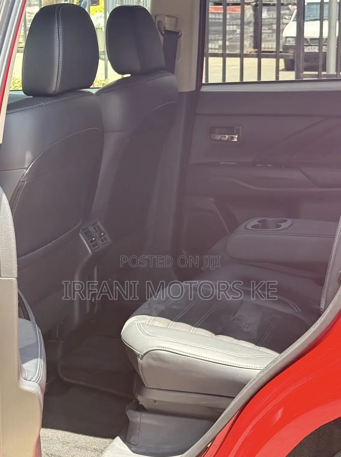 Mitsubishi Outlander 2.0 PHEV AWD 2019 Red