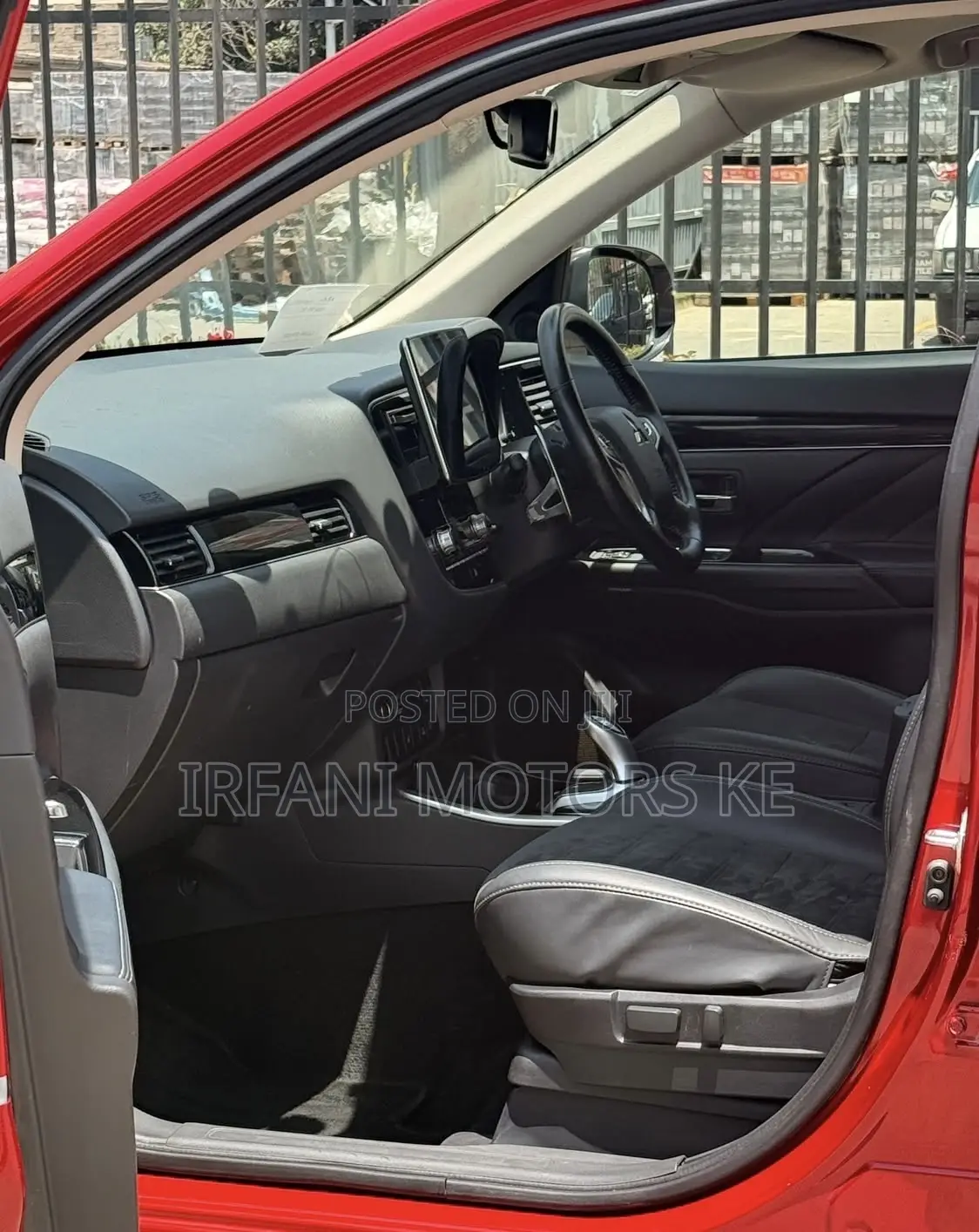 Mitsubishi Outlander 2.0 PHEV AWD 2019 Red