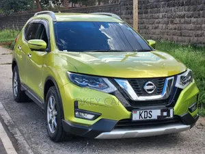 Nissan X-Trail 2017 Green