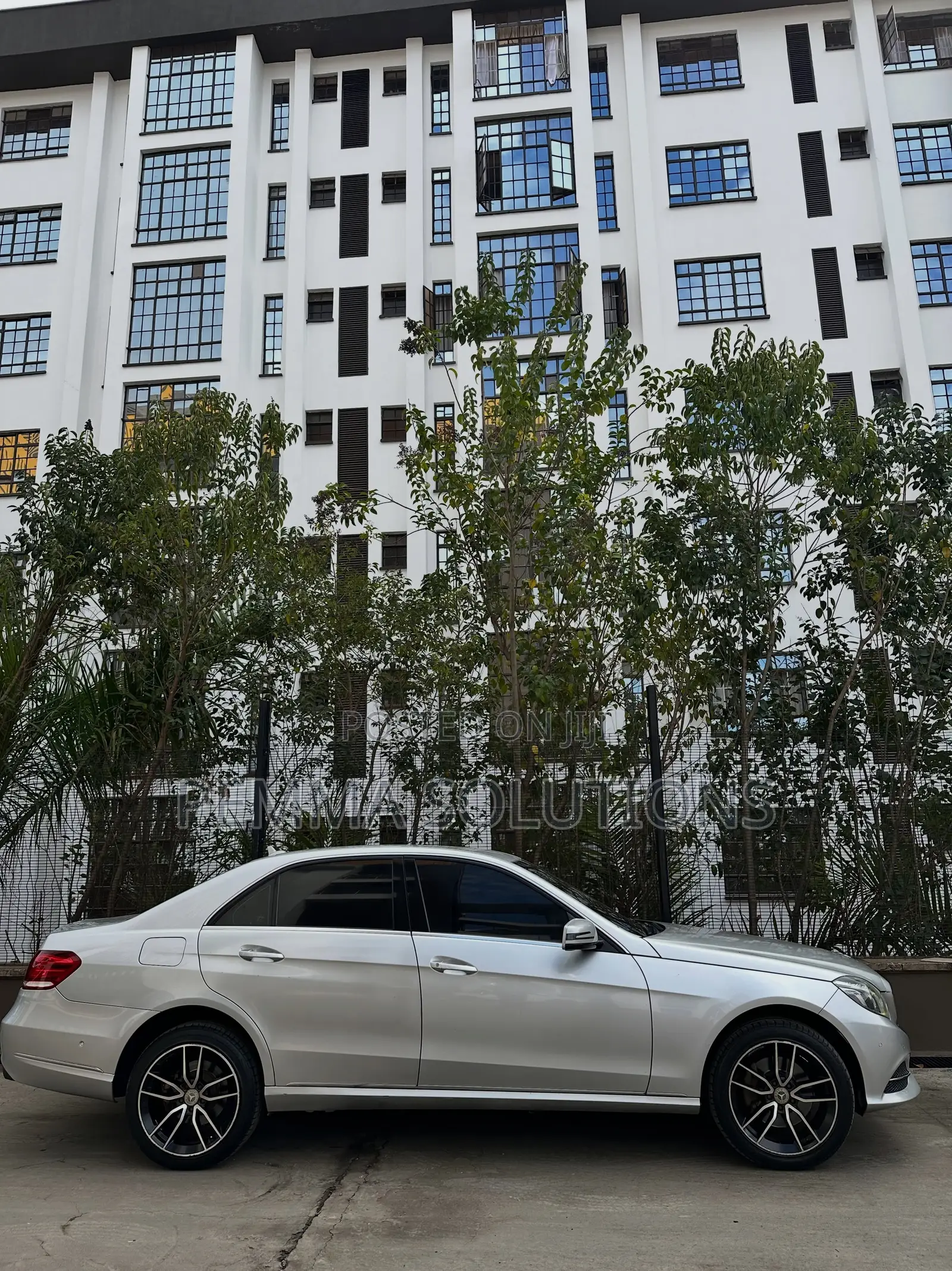Mercedes-Benz E250 2013 Gray