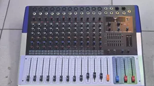 12 Channels Powered Mixer
