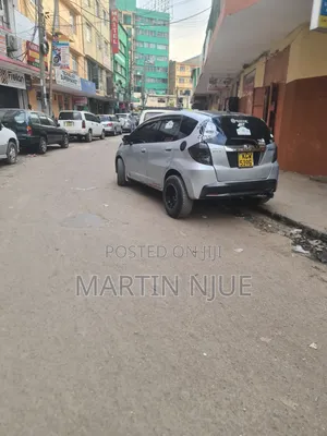 Honda Fit Automatic 2012 Silver
