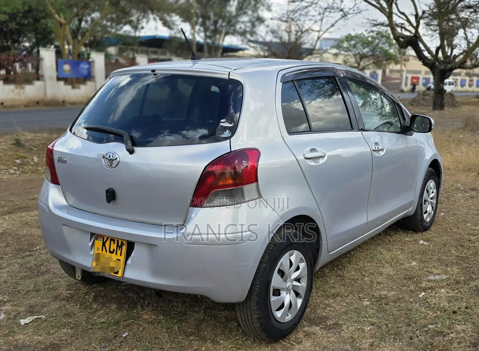 Toyota Vitz 2010 Pink