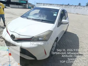 Toyota Vitz 1.0 FWD 5dr 2015 White
