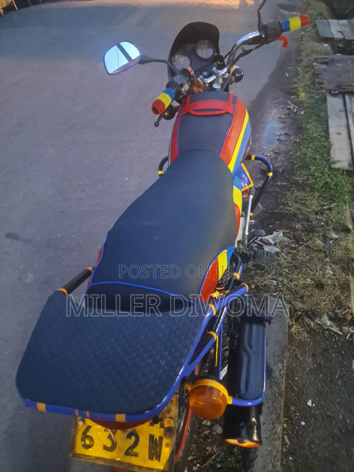 Bajaj Boxer 2023 Red