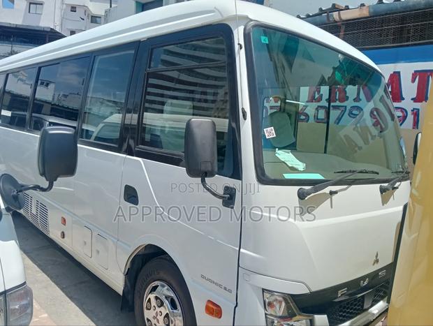 Mitsubishi Fuso Rosa 2020 White