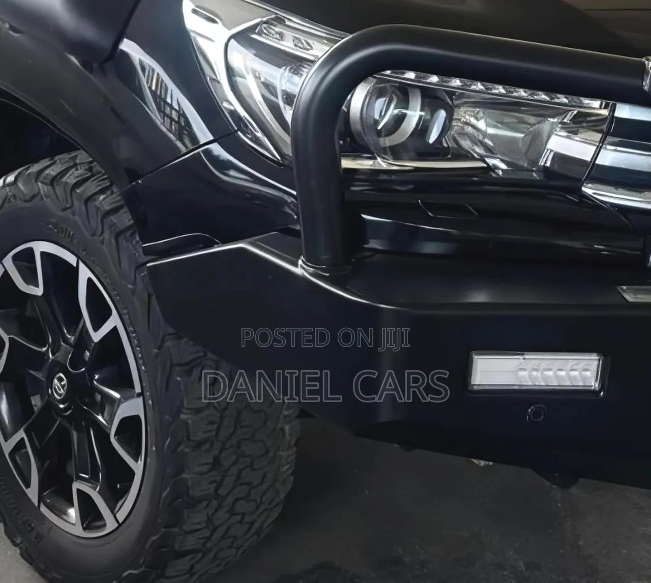 Toyota Hilux 2016 Black
