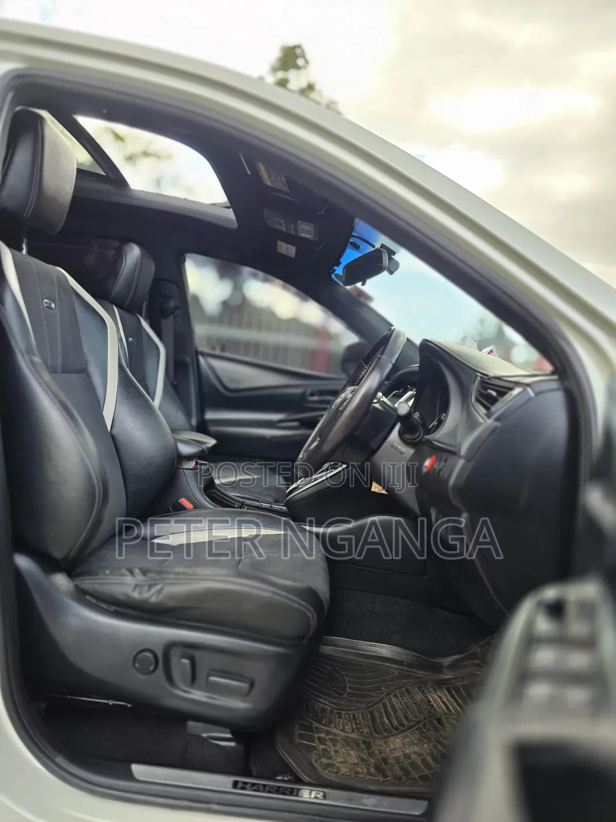 Toyota Harrier 2.0 2017 White