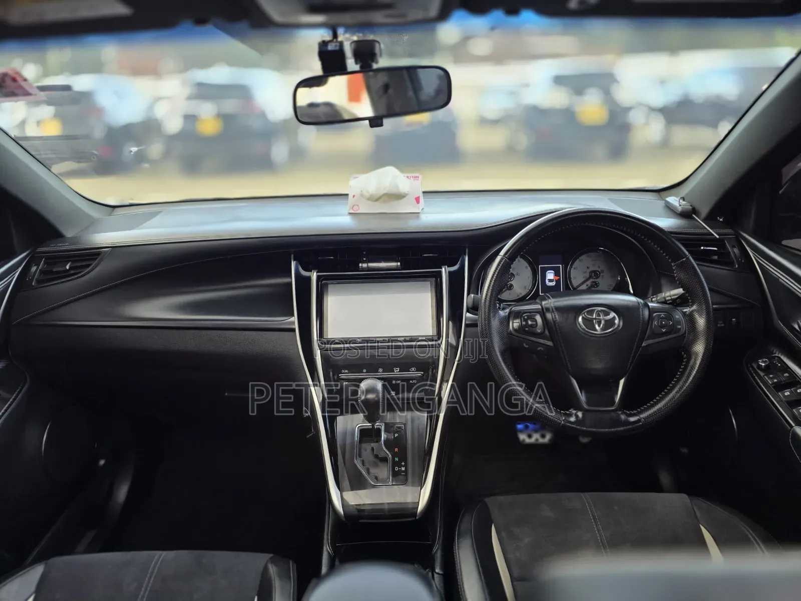 Toyota Harrier 2.0 2017 White