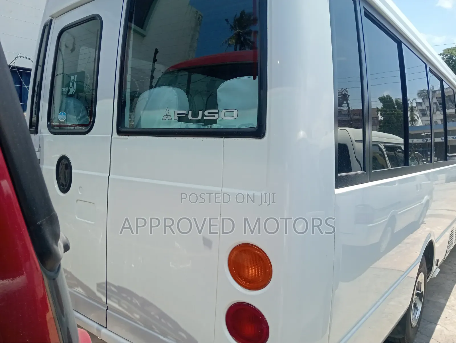 Mitsubishi Fuso Rosa 2020 White