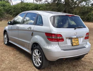 Mercedes-Benz B-Class 2012 Silver