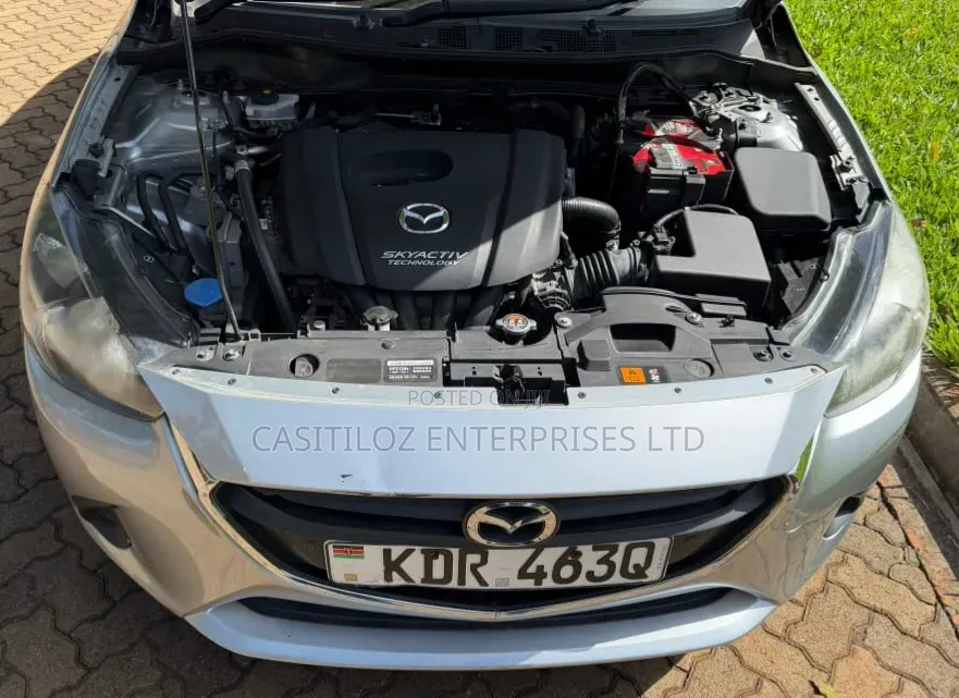 Mazda Demio 2018 Silver