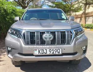 Toyota Land Cruiser Prado 2.8 2017 Silver
