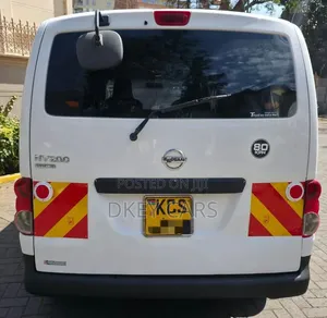 Nissan Vanette 2012 White