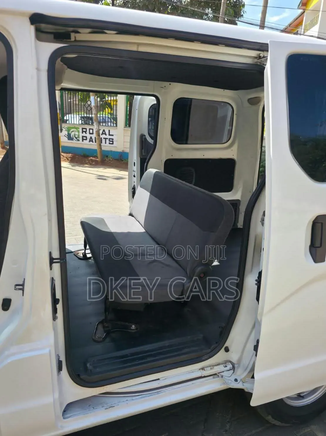 Nissan Vanette 2012 White