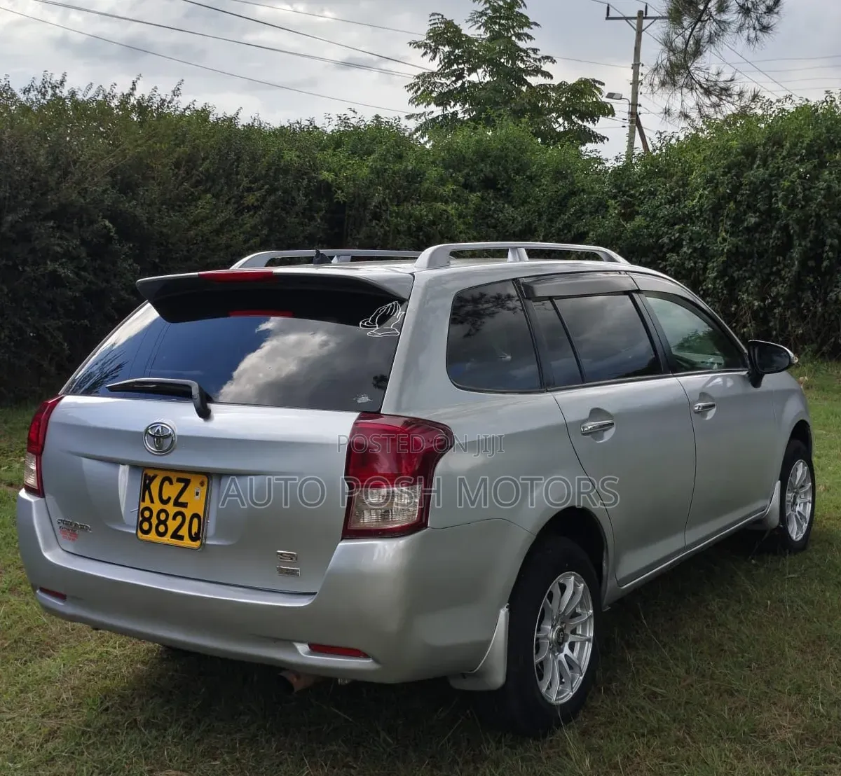 Toyota Corolla Fielder 2013 Silver