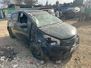 Toyota Vitz 2015 Black
