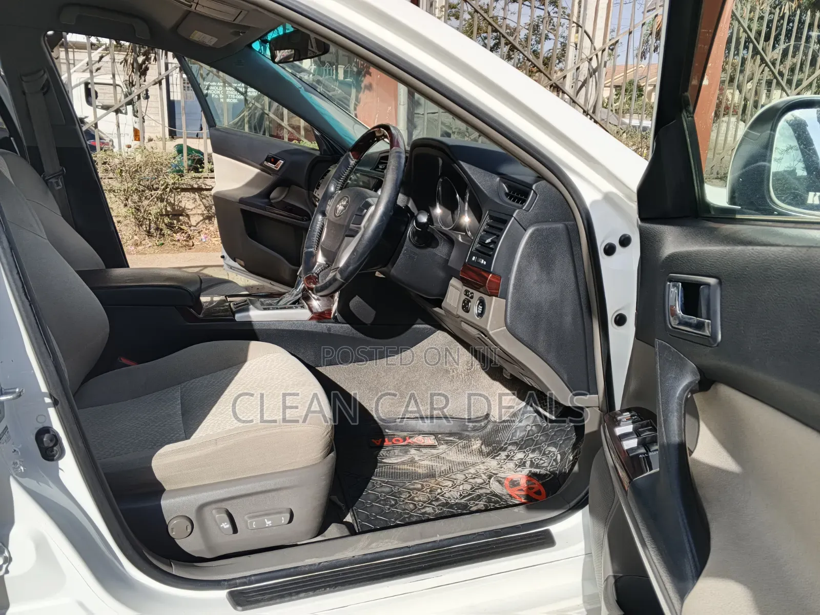 Toyota Mark X 2012 White