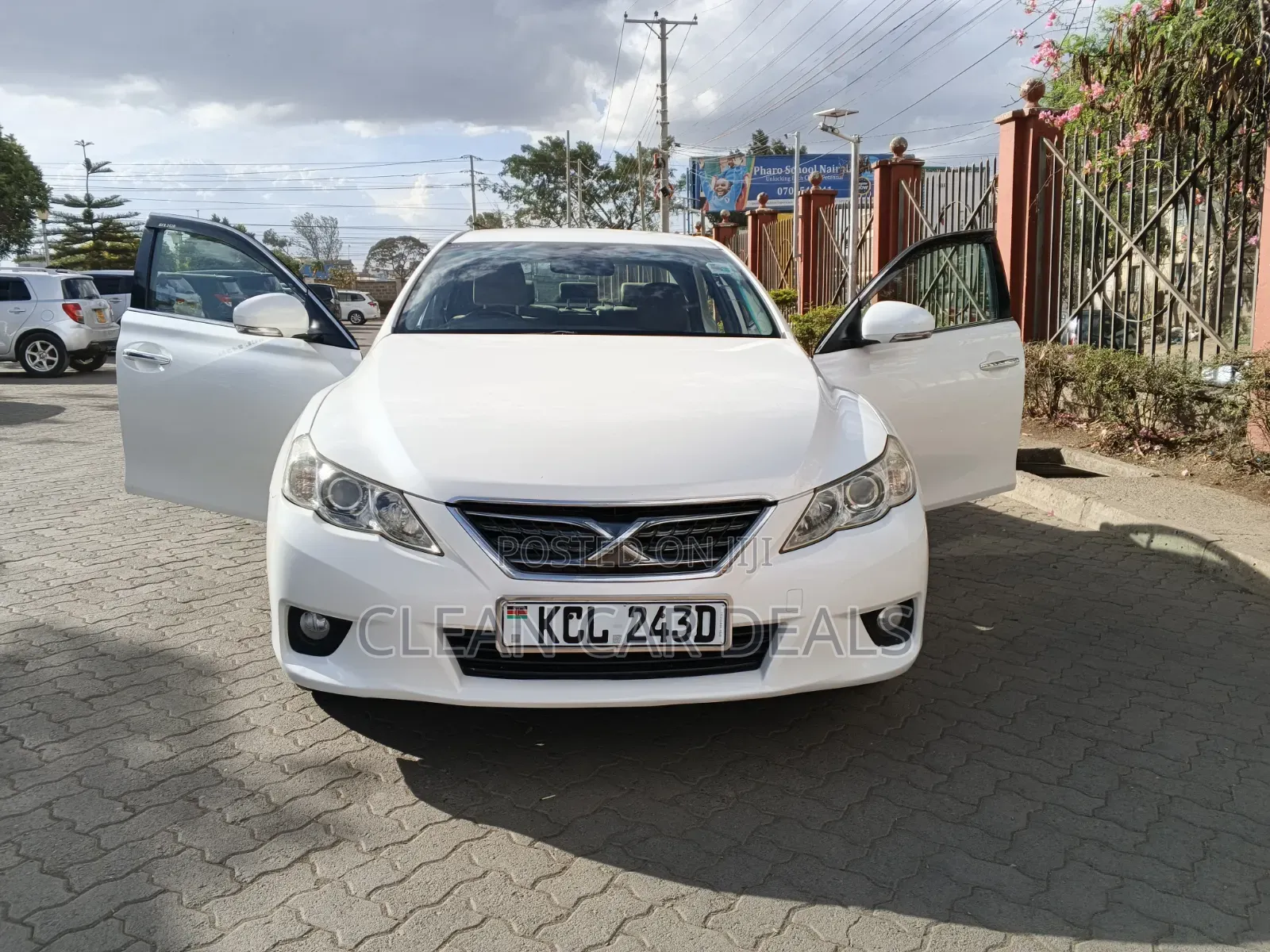 Toyota Mark X 2012 White