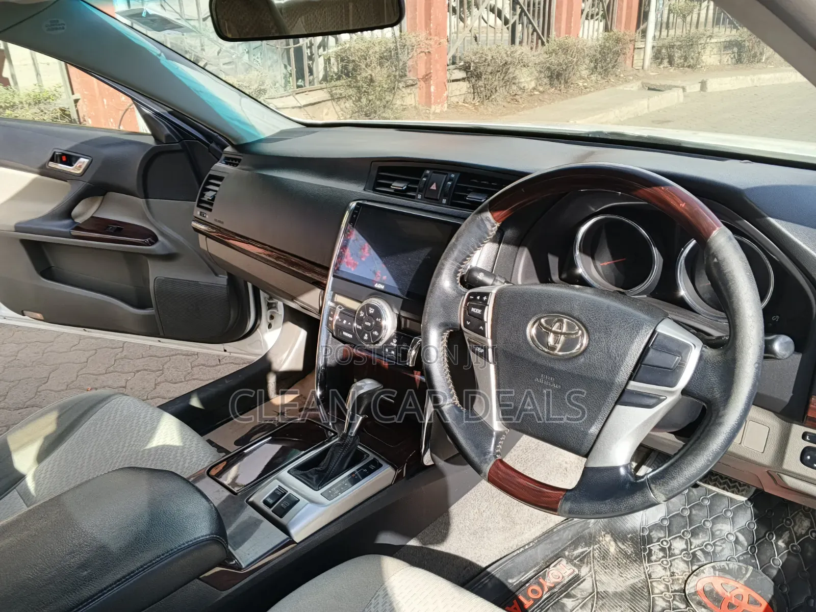 Toyota Mark X 2012 White