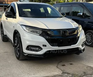 Honda Vezel 1.5 Hybrid 2WD 2020 Pearl