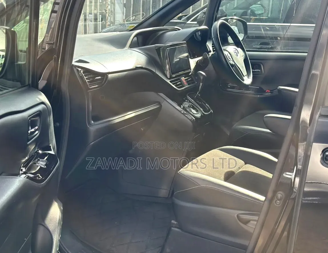 Toyota Noah 2019 Black