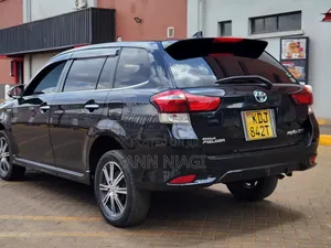 Toyota Corolla Fielder 2016 Black