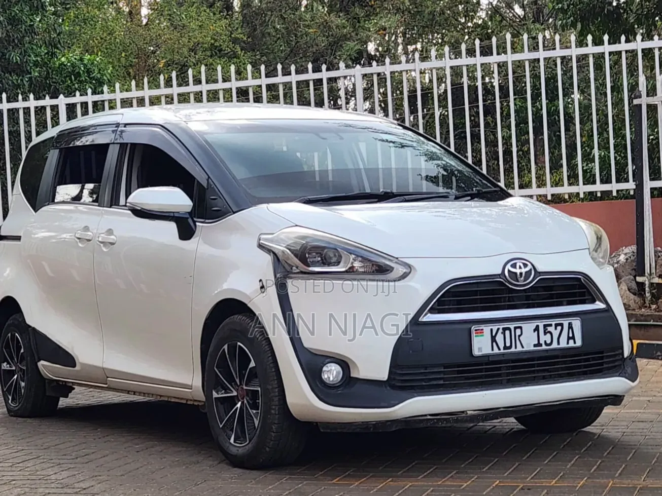 Toyota Sienta 2016 White