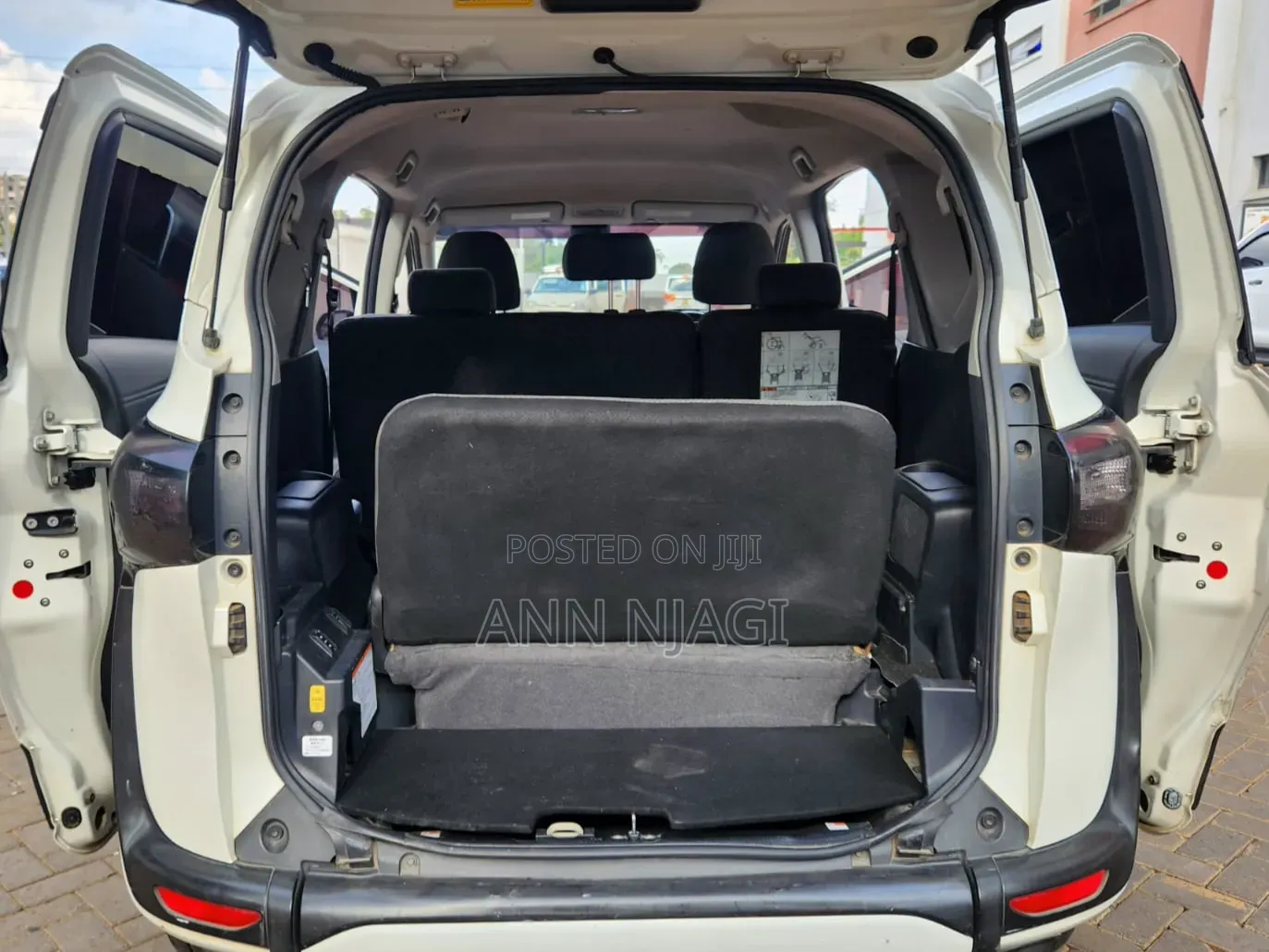 Toyota Sienta 2016 White