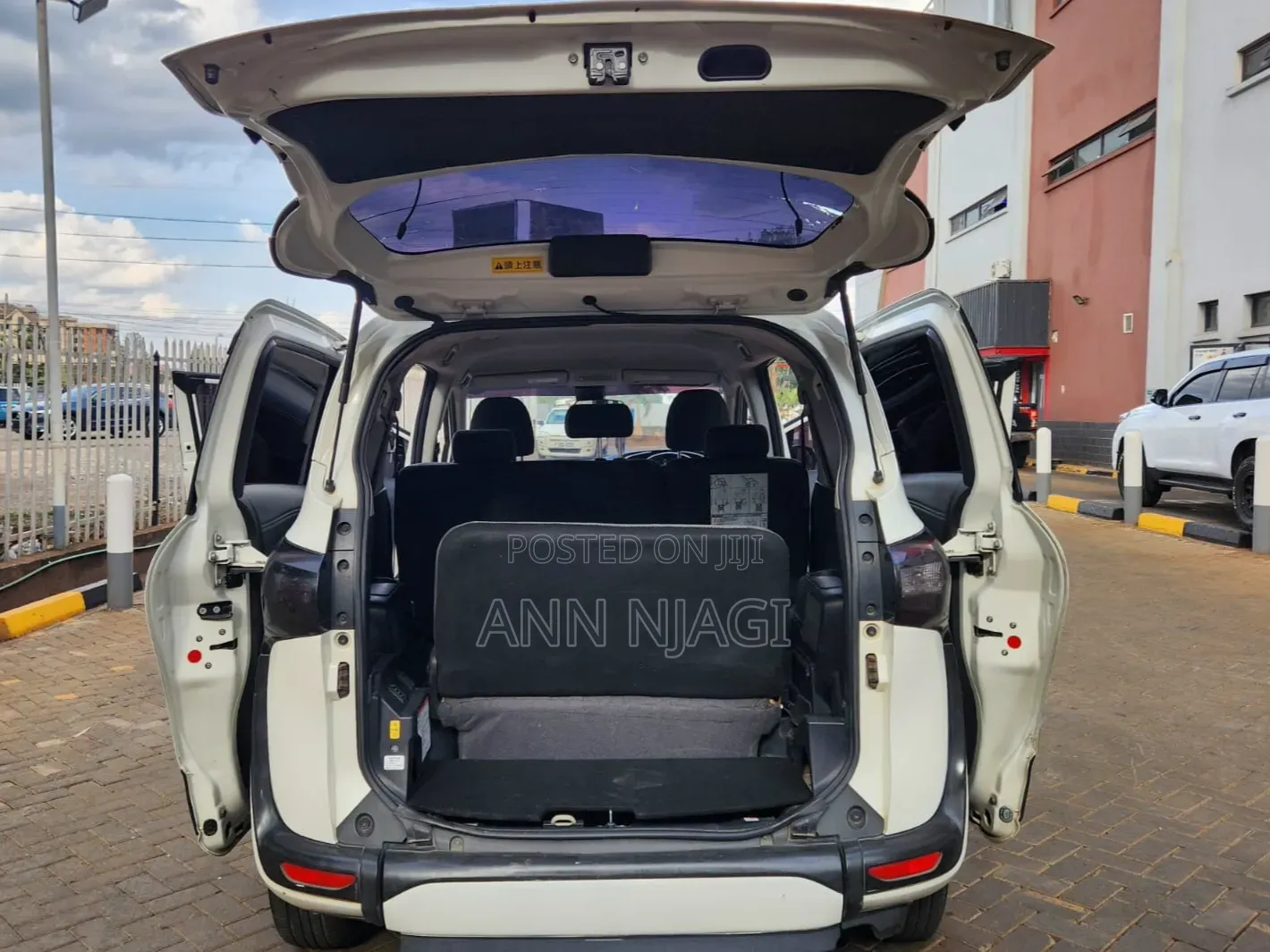 Toyota Sienta 2016 White